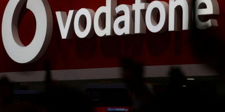 Vodafone teams up with Intel on OpenRAN in challenge to network suppliers