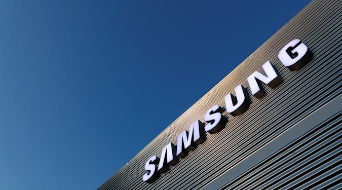 Samsung built a fingerprint security chip for payment cards, employee IDs and more