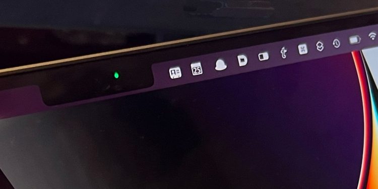 Apple pays record $100,500 to student who found Mac webcam hack