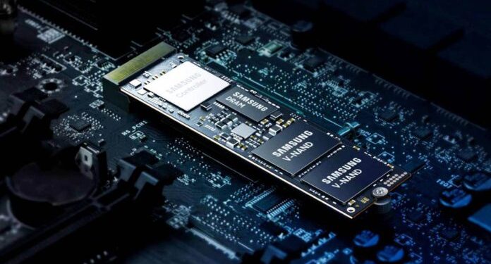 Intel Demos Lightning Fast 13.8 GBps PCIe 5.0 SSD with Alder Lake