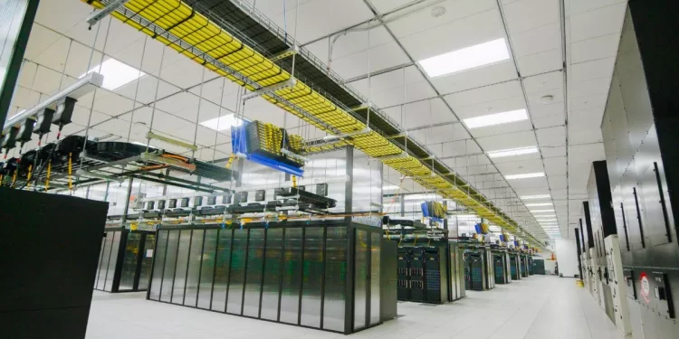 Meta built a new AI supercomputer to help make the metaverse