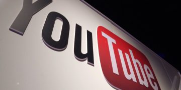 Fact-checkers urge YouTube to fight disinformation