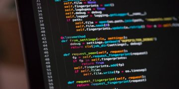 Understanding Iterables vs Iterators in Python