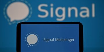 Signal CEO, Founder Resigns WhatsApp Co-Founder Replaces Him