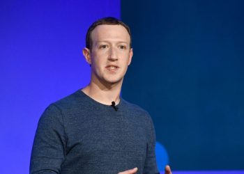 Mark Zuckerberg Warns Not To Screenshot Your Facebook Chats