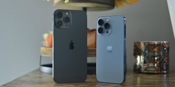 Apple stops signing iOS 15.3, blocking downgrades from iOS 15.3.1