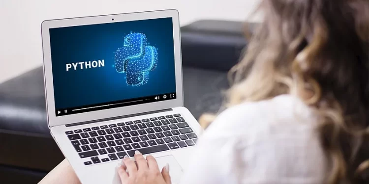11 Beginner Tips for Learning Python Programming