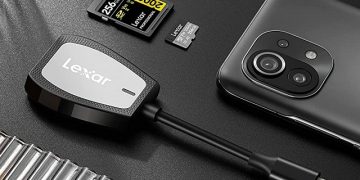 Lexar Professional USB-C Dual-Slot SD and microSD UHS-II Cards Reader