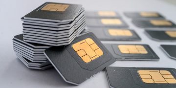 Cameroon: SIM card shutdown piles on pressure for telcos