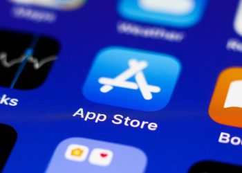 Apple App Store appears to be widely removing outdated apps
