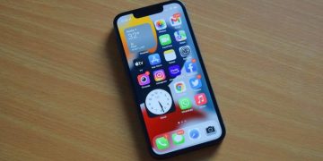 Apple stops signing iOS 15.4 following iOS 15.4.1 release with battery life fixes
