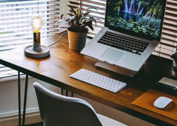 Making a successful transition to a hybrid work schedule