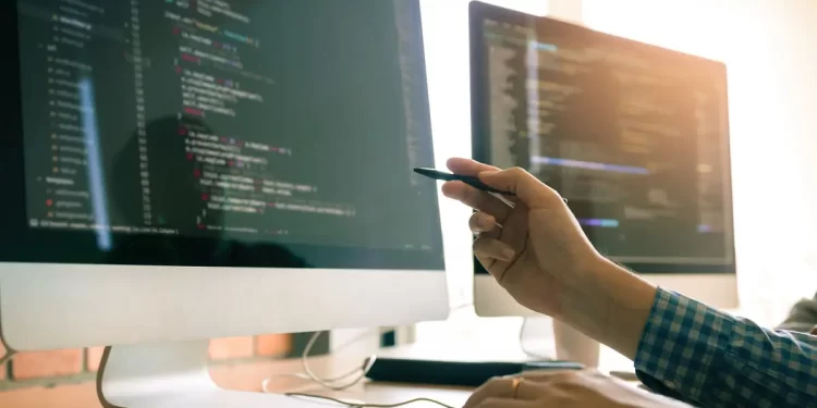 3 ways to swap two variables in Python