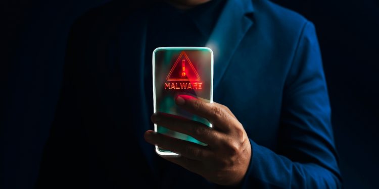 Spyware vendor works with ISPs to infect iOS and Android users