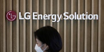 S.Korea’s LGES reviews $1.3 bln Arizona battery investment as U.S. inflation bites