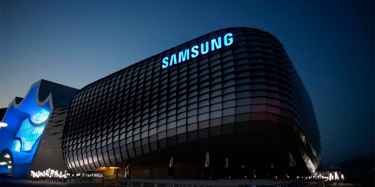 Samsung discuss supply of chip equipment with ASML’s Wennink