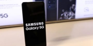 Samsung Australia fined $9.7 mln over false water-resistance claims