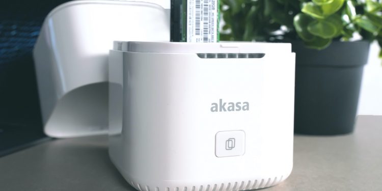 Akasa Launches the DuoDock MX Dual NVMe Dock