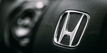 Hackers can unlock Honda cars remotely in Rolling-PWN attacks