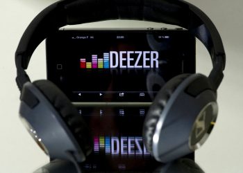 Deezer shares plunge as French rival to Spotify makes market debut