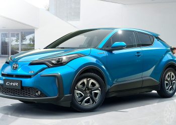 Toyota unveils its first mass market hybrid car for India