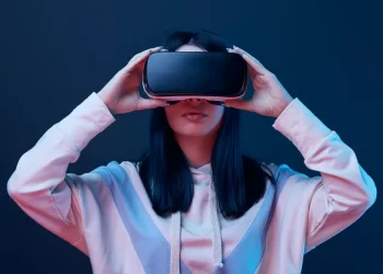Apple and Meta headsets to feature Samsung’s MicroOLED display