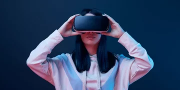 Apple and Meta headsets to feature Samsung’s MicroOLED display